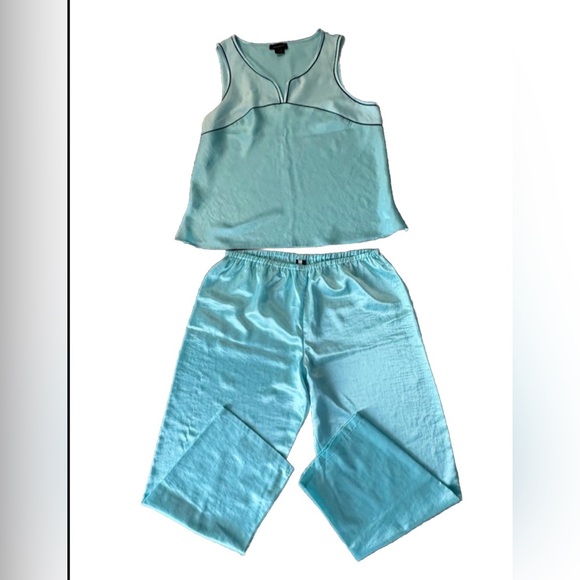 Jones New York Other - Jones New York Women’s Blue Sleeveless Pajama Top & Pant Set Size Large Satin